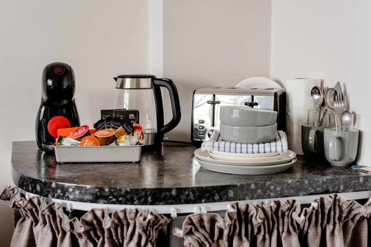 Penthouse Suite, Sea View, Close To Shops, Beach And Train St Leonards-on-Sea ภายนอก รูปภาพ